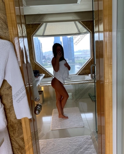 35 kép Bia. szexpartner 209378327, Szingapur,Ritz-Carlton