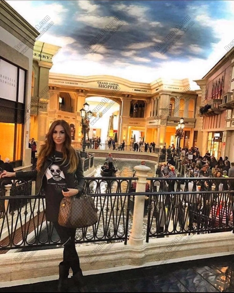 5 kép Nicole. szexpartner 304257744,