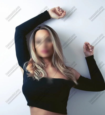 52 kép Vivien. szexpartner 706561232,