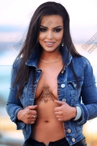 10 kép Kamilla. szexpartner 205472804,
