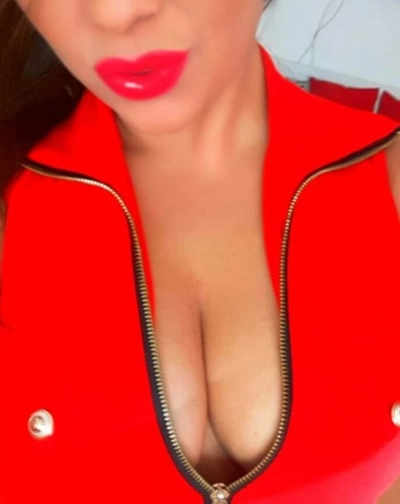 32 kép ☆TIA☆. erotikus masszázs 702625589,