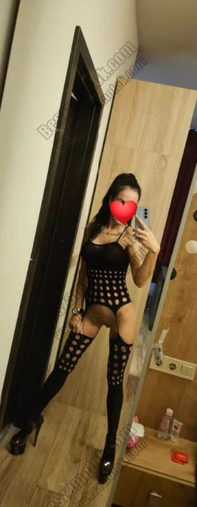 13 kép Nykol. szexpartner 707233414,