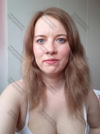 2 kép Emese. szexpartner 306904533,