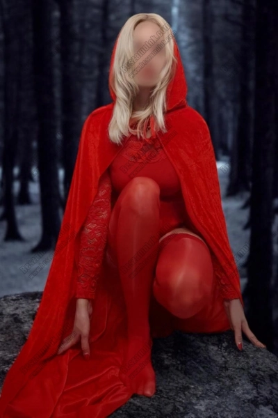 33 kép Freya. szexpartner 707849927, Red riding hood.