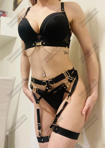 52 kép Nicolsex. szexpartner 306078964,