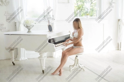 3 kép Nia. erotikus masszázs 302291582,